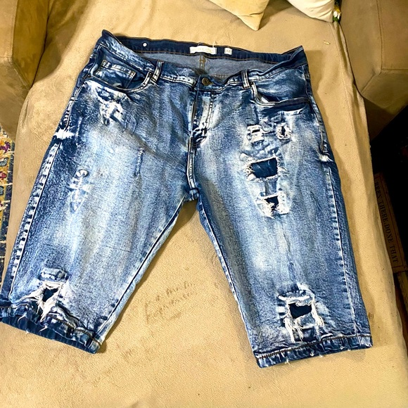 Big & Tall Jean Shorts - Picture 2 of 10